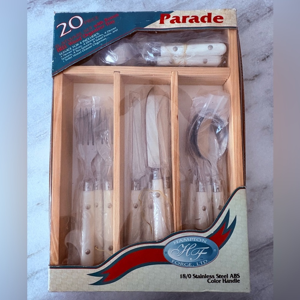 Vintage mcm Parade 20-Piece Cream Cutlery Set